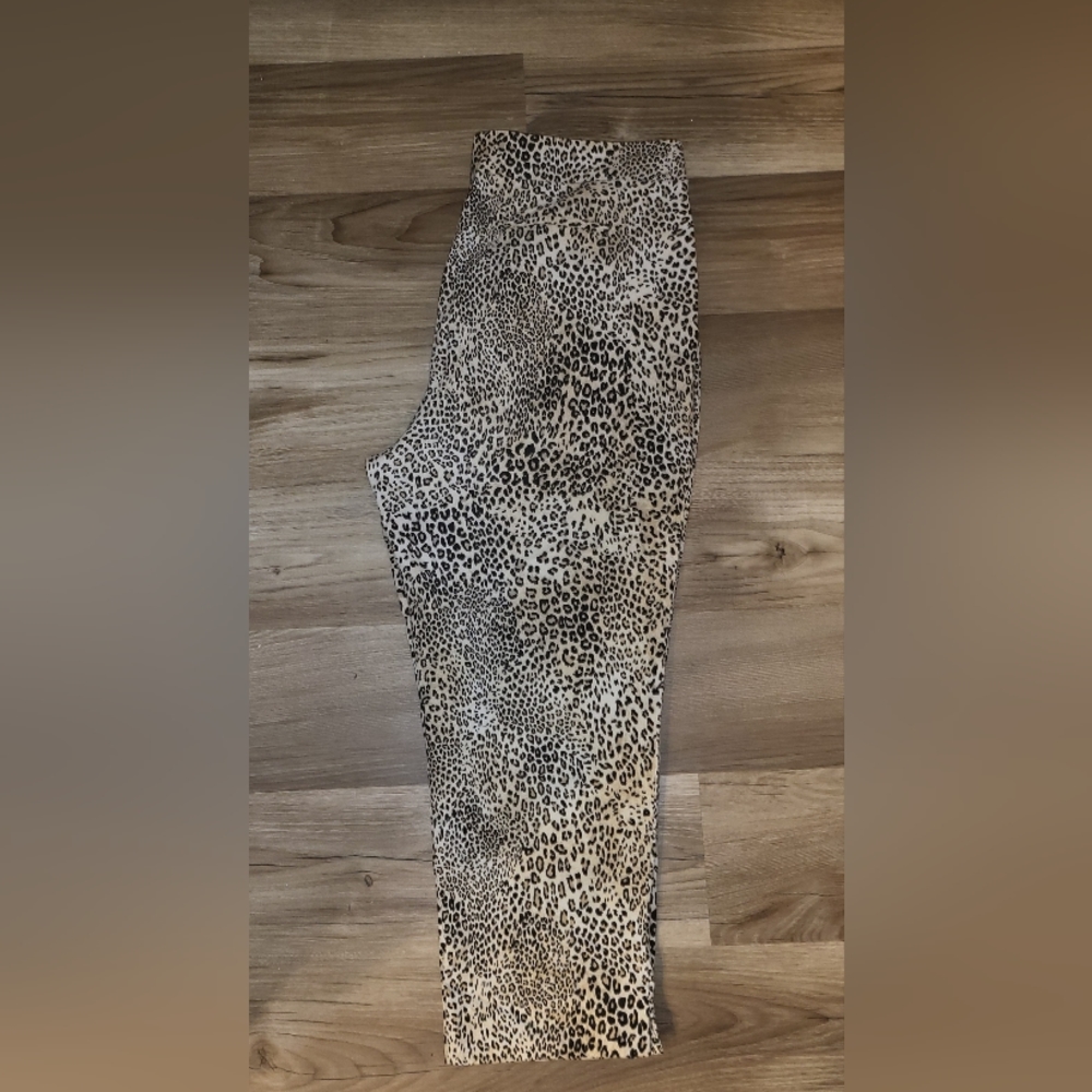 Woman's dress pant